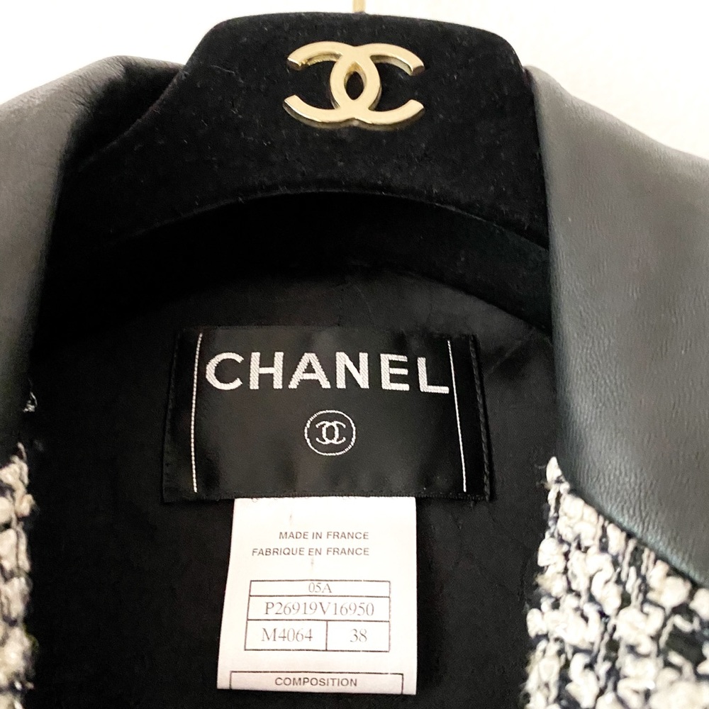 ❌NOW SOLD ❌Chanel runway 2005 fall tweed blazer - Picture 7 of 11